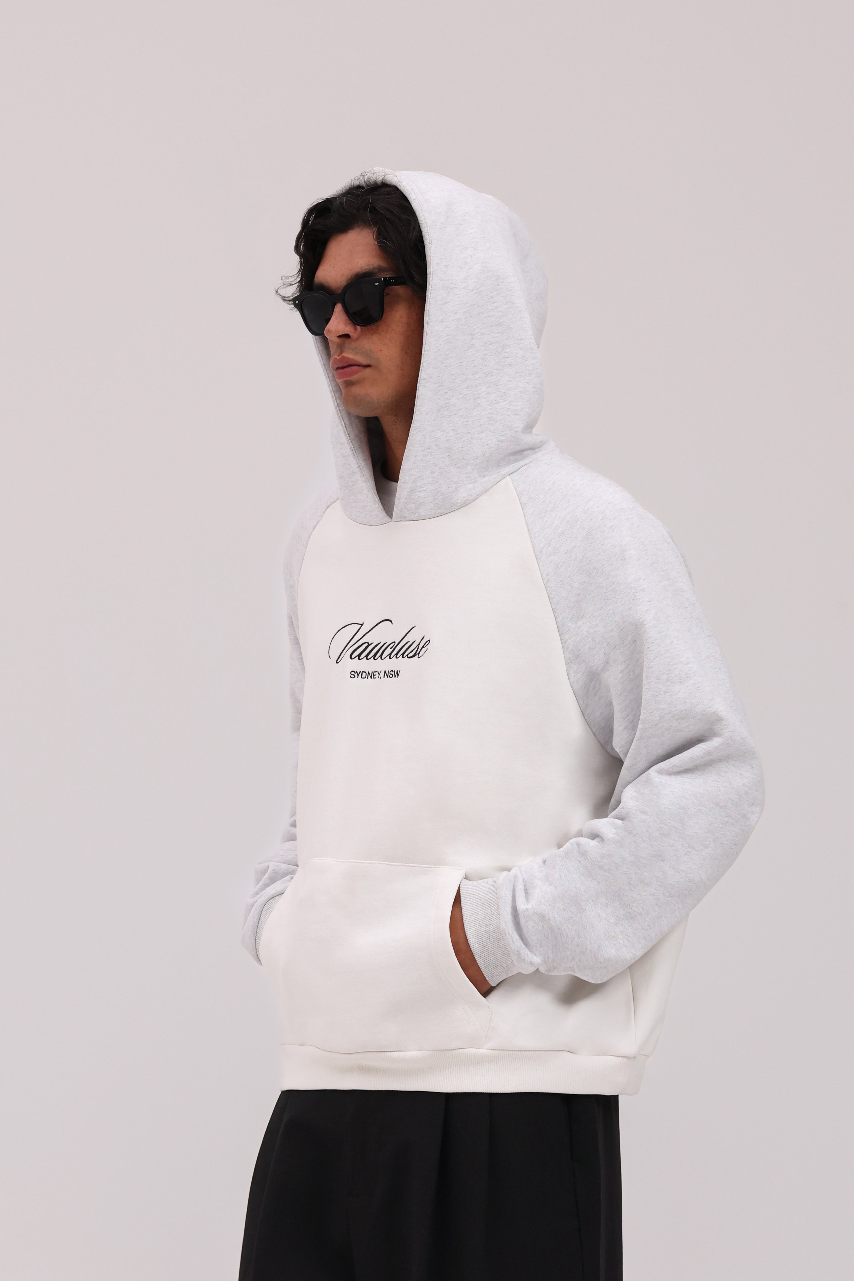 Sydney Heritage Raglan Hoodie - Off White/Grey